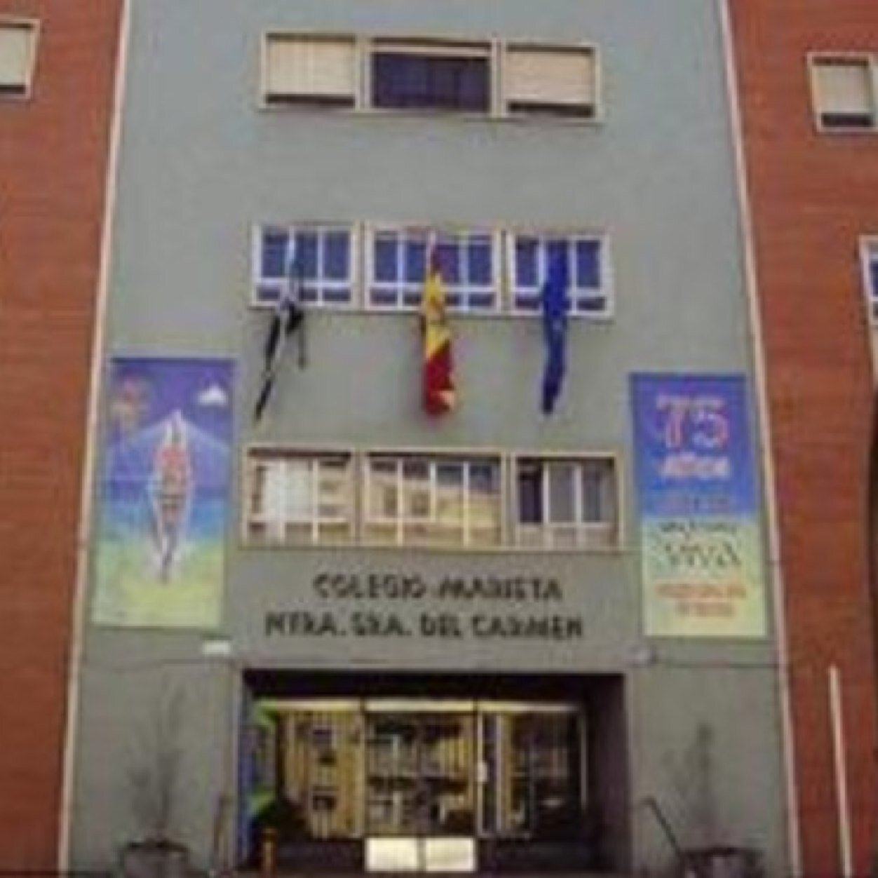 Por favor responda a la encuesta planteada. Asignatura de filosofía. 1ºA de bach. Grupo IV
https://t.co/nGjpzNmcJu