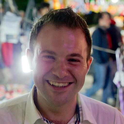 tommynet's profile picture. Le fotografie possono raggiungere l'eternità attraverso il momento. (H.B.)