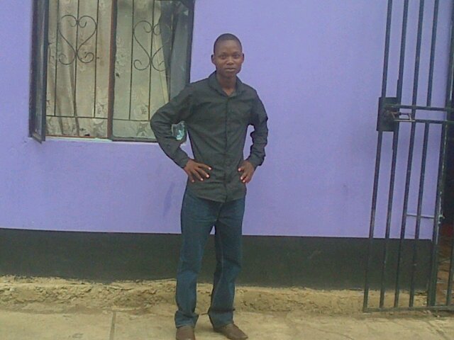 I love God. I like to sing and make joy with jokes and also helping