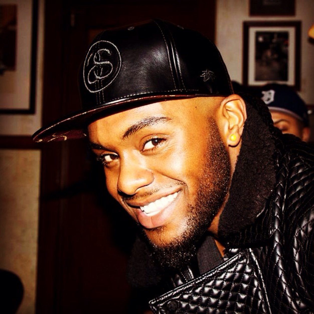 ConcreteVeins's profile picture. KING . /// Young Wise & Free ///✗ INSTAGRAM : thesunthemoon