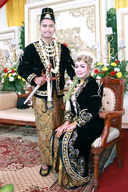 hidup ini tidak hanya sampai di sini, tatap ke depan penuh tujuan yang pasti, karena hidup ini sangat berarti bukan untuk disesali.
