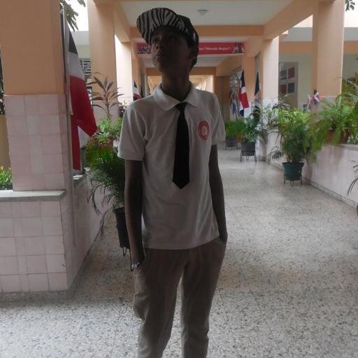 Esperandooo Mi pinguinaaa :'c     Amantee Al #Basket  Bff : #NL & #Estiiii :'3   Daleee ' #onlybetter