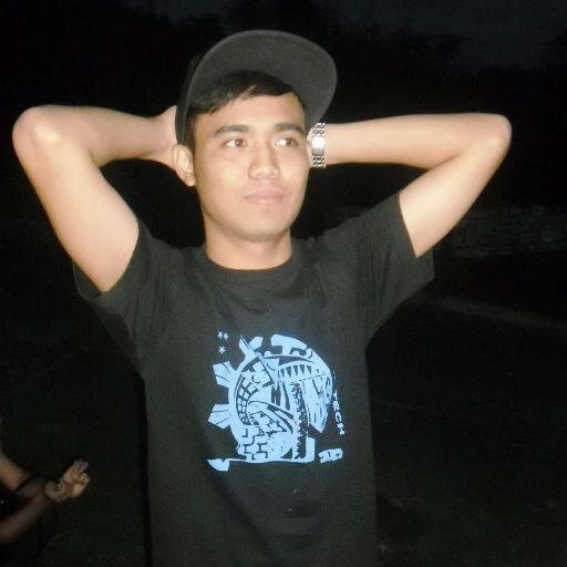 LarzCompleto's profile picture. I love Gracenote especially ate EE