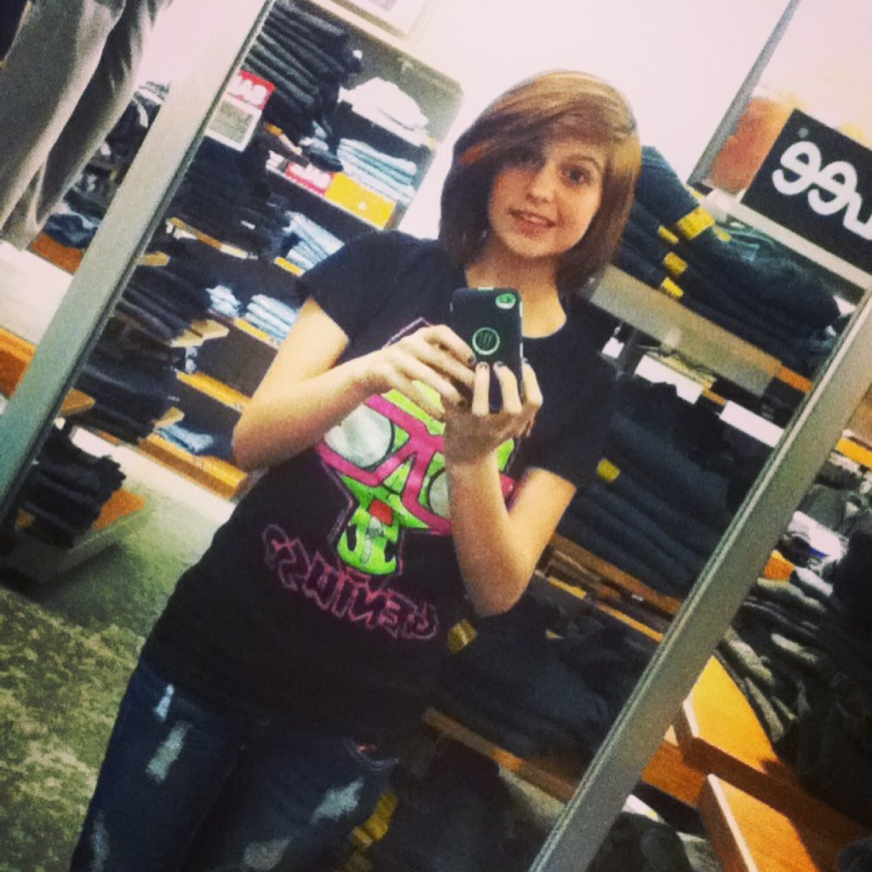 14, Female, Taken 4/5/2014, by @i_give_quotes23 Music, Drawings, Anime, Food, Reading, Video Games, 8th grade, Rock, Heavy metal, Rap,