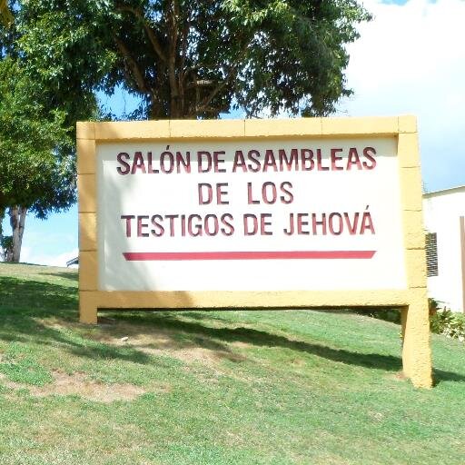 TJ... Completamente convencida que no hay mejor vida que servirle a Jehova.. mi amigo mi padre y mi Dios!!!