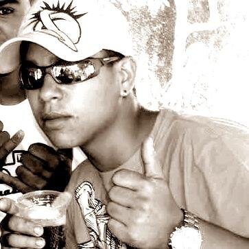 Aqule qui sua filhaa quer pegaar , eo seu filho quer imitaar .... minhaa meta ée 10 9,5 neem rolaa !!!!