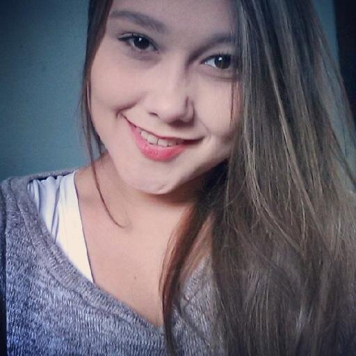 Tão bom morrer de amor e continuar vivendo. ♥