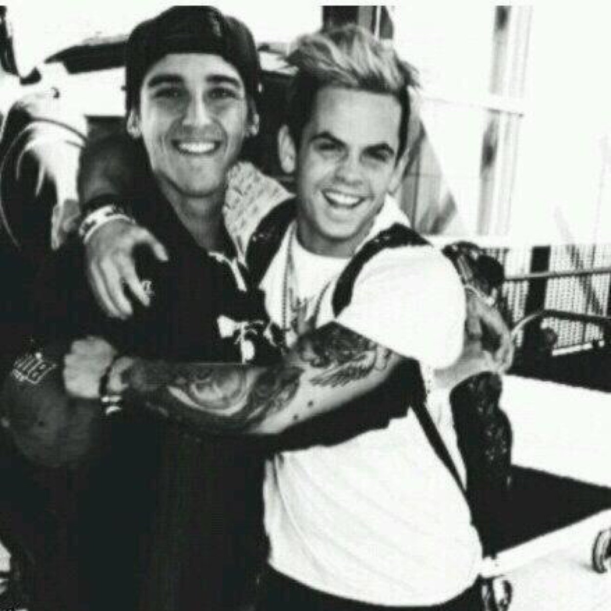 ✞ maybe the internet raised us ✞ Luke/5 ★☆☆☆☆