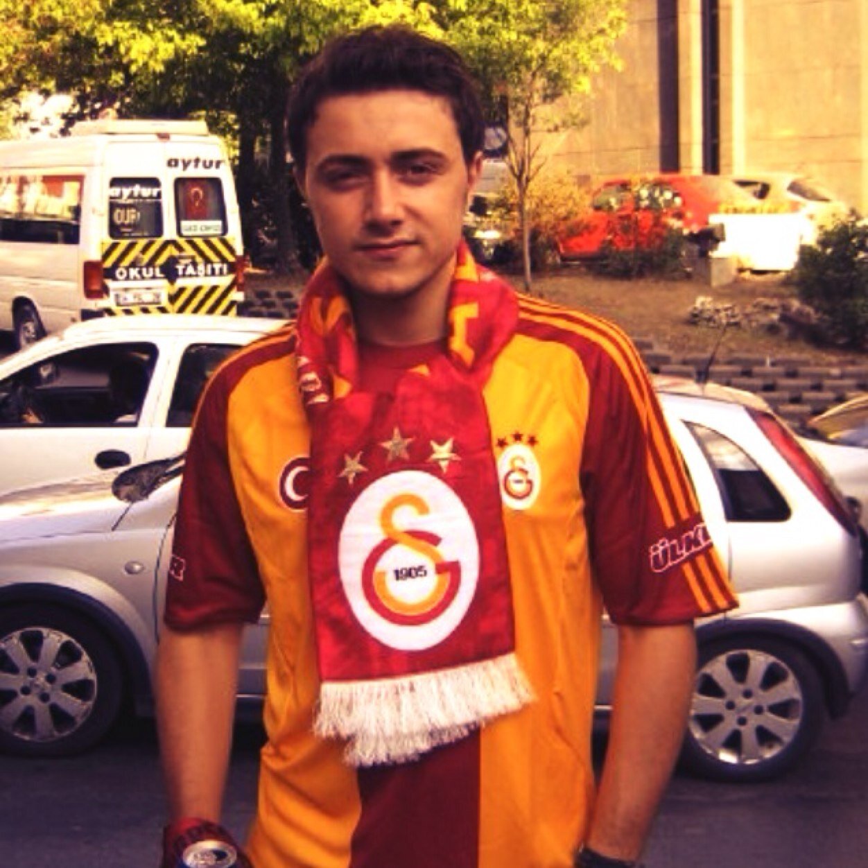 Kırmızı Şarap / Hellim / Sıla üçlüsü ve tabiki Galatasaray--- İstanbul Uni
