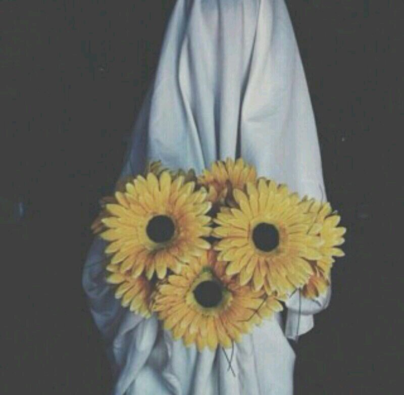 ‏‏‏‏‏عشقتُ الأهلي وكأنهٌ ثالث والديني ~