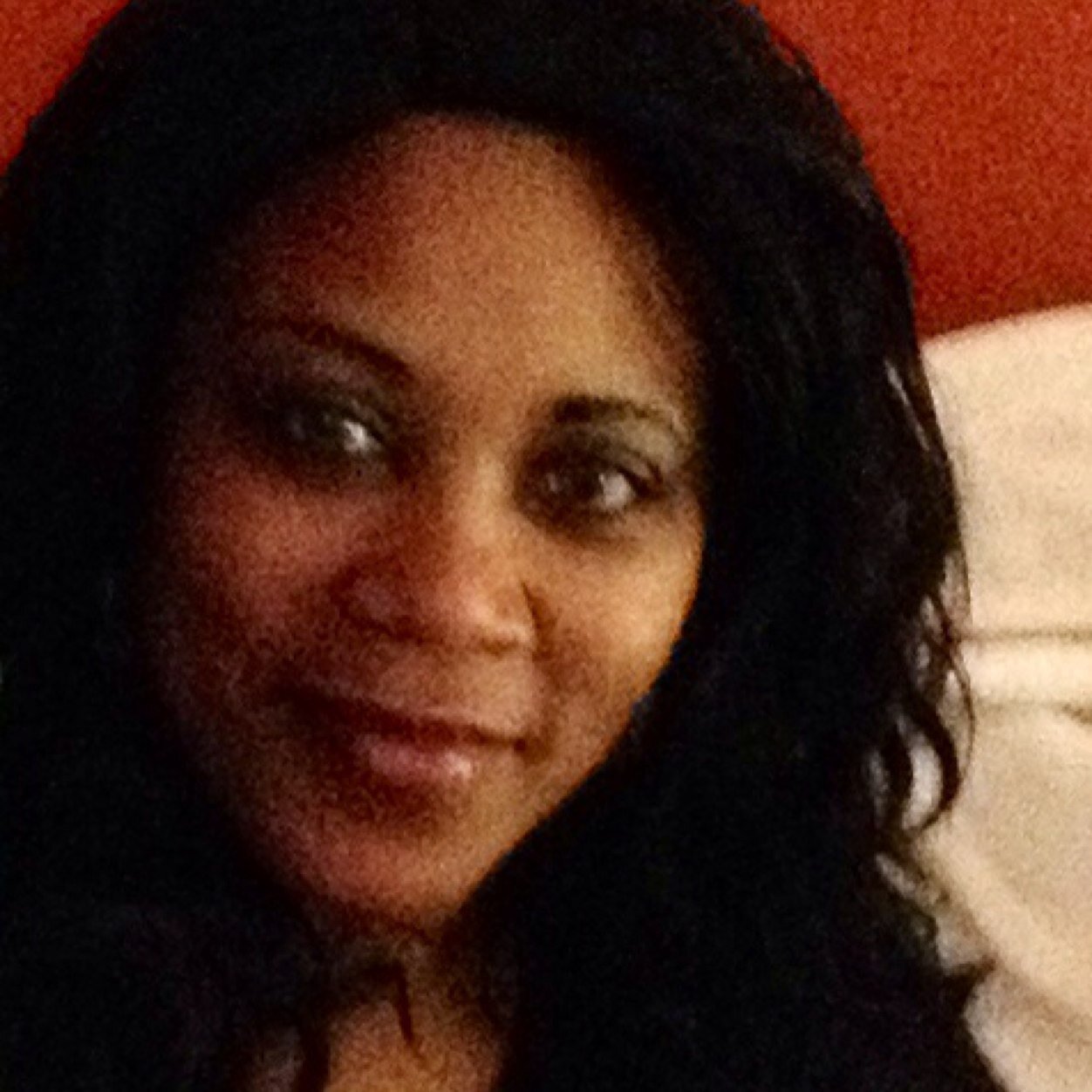 Up and coming author of Mounts Confessions Book 1. Not who she says she is..Mother, Daughter, Sister, Nana, Godmother, Sole Proprieter, & soon to be journalist