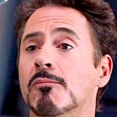 โทนี่ สตาร์ค นักศึกษาวิศวกรรมเมคคาทรอนิกส์และหุ่นยนต์ แห่ง Avengers University (ภาคAU - Another Universe)