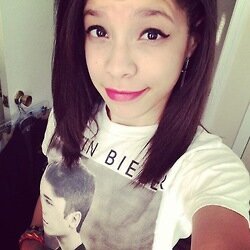 markofmardrid's profile picture. A true relationship is having someone who accepts your past, supports your present, loves you and encourages your future.