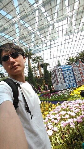Interaction designer. Movies, novels, and traveling lover.