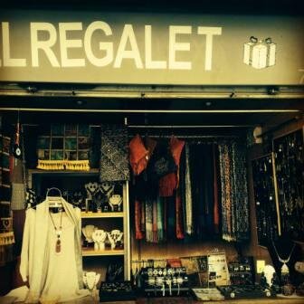 ElRegaletBcn's profile picture. Somos una empresa dedicada a la venta de bisuteria y complementos. Además de productos de decoración etc. Estamos en Mercat de la Barceloneta, parada n.7