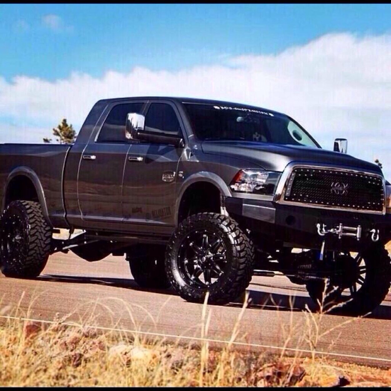 trucks4life_'s profile picture. DM A PICTURE OF YOUR TRUCK SO I CAN SHOW IT OFF!!