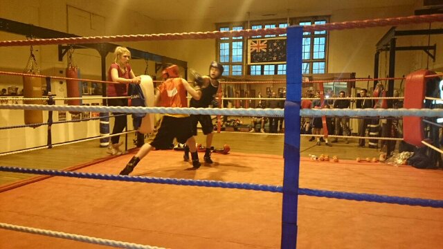 I'm an amateur boxer , boxing is my life and I want to become pro and be champ... I'm a southpaw fighter with hard punches ;) Tricky-Travis-Stroucken