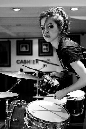 My twitter my fredom, Drumer @Satriaproject, Music Producer, Rock Never dies !!