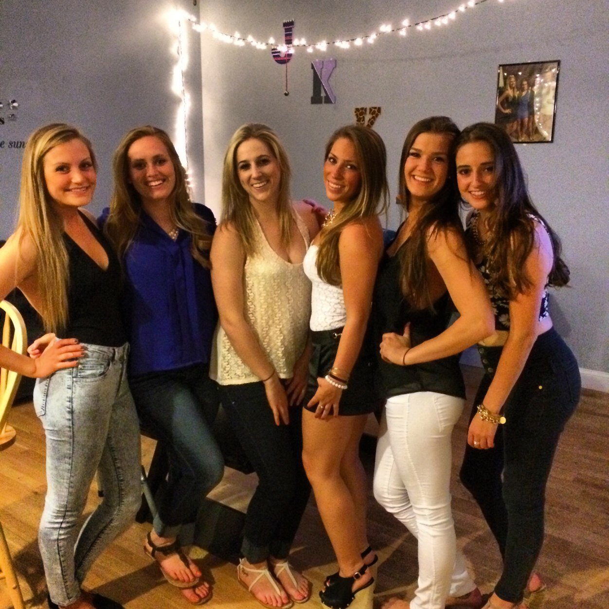 kholtz25's profile picture. 