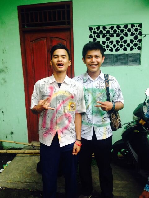 junangkriik's profile picture. 