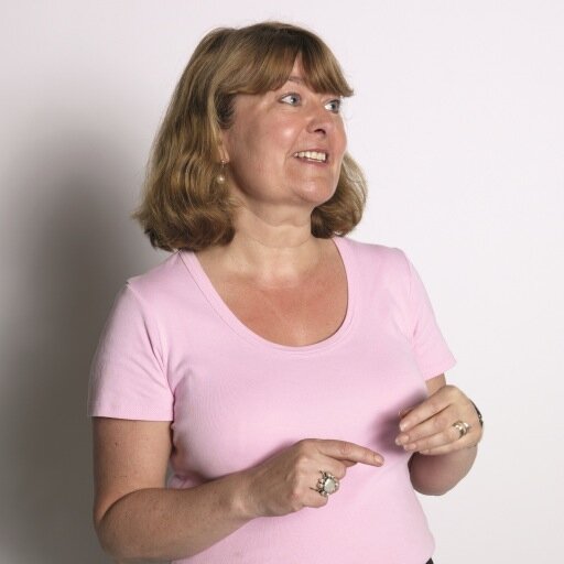Fleet St super vixen. Former Soc Affairs Editor, Daily Express, etc. Commentator. Award winner. Author. Rower 🚣♀️. AKA Lady Jackson of Peterborough.