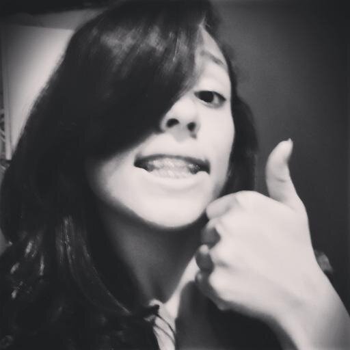 Fria num dia, meiga no outro. - John Green
https://t.co/qFNNTx3WMl 
 http://t.co/1QpJJrVZlP