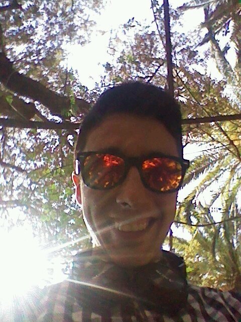 gay, pasivo ;) me encantan los culos y las pollas.