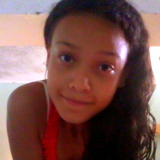 Eii YaKe Andas EnEste Twiter SEGUIME!!!!!