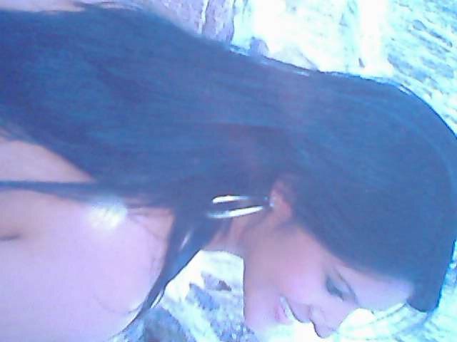 sou a favor do cala a boca e beija logo....