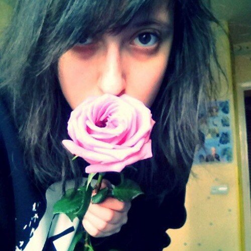 hotel_483's profile picture. I'm an Alien Live in Humanoid City In Zimmer 483 I have an automatic heart @tokiohotel -my idols #Aliens -my family.