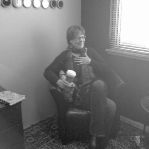 Wife of My runner, Mom of 2 fine men, Volunteer Appreciator, Frye boot lover, Life Goal 1 John 1:7