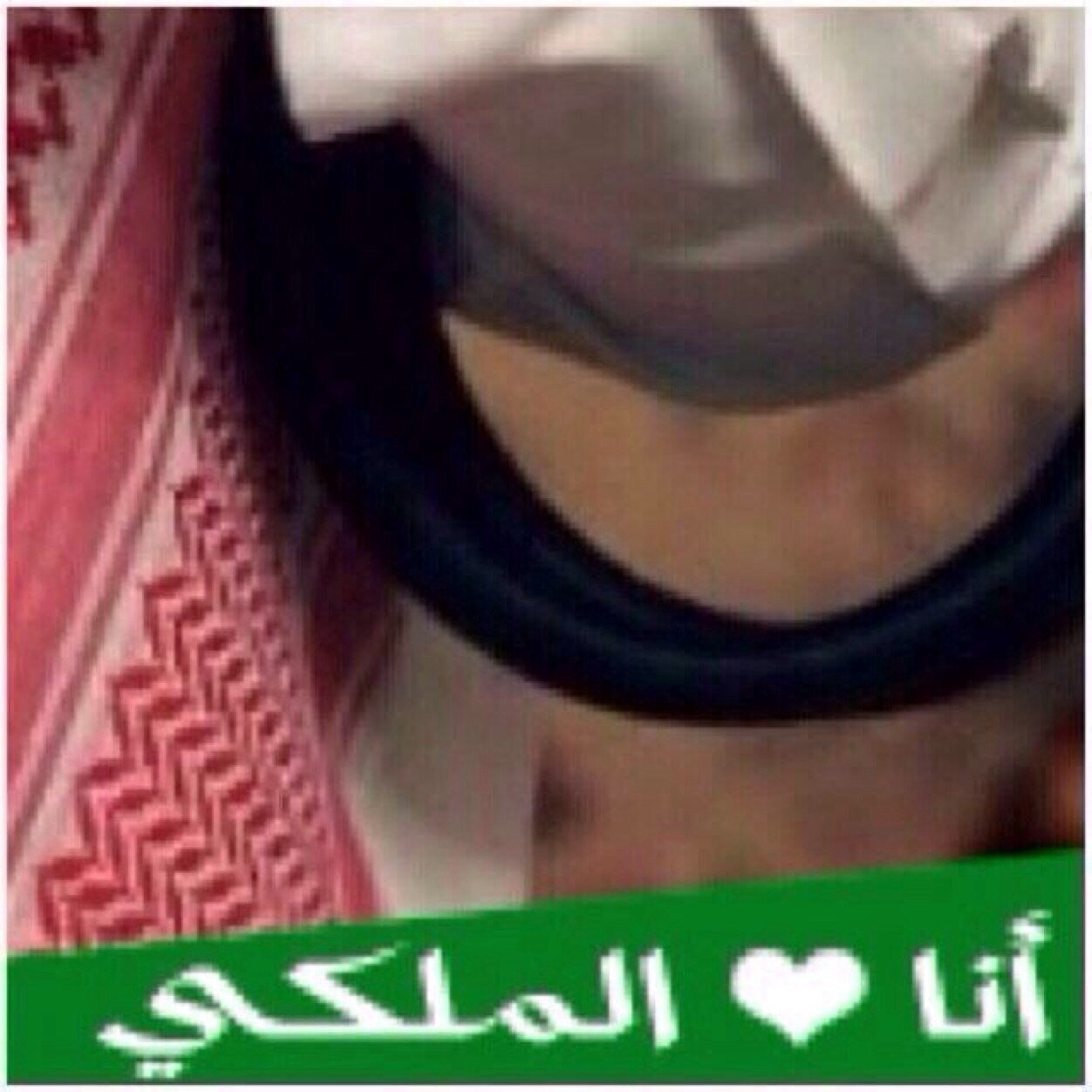 ي معاند الاهلي ؟راح تندم بركان منو م تسلم يلعب حبيبي و م يرحم والاهلي اكلهم هم هم .”