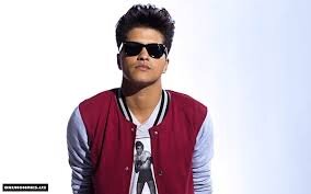 Souu Fã de Peter Gene Hernandez Conhecido como :(Bruno Mars) Quem Poderia me seguir no meu Atual @RenanOficialP