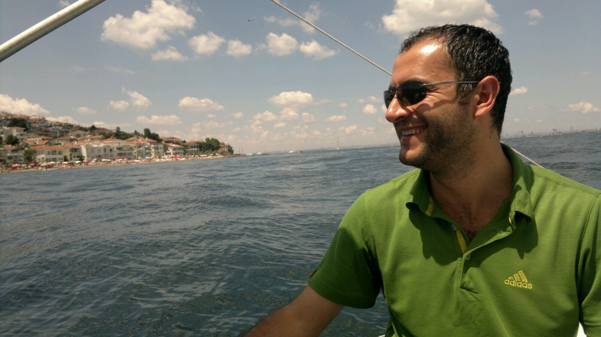 arapvelet's profile picture. Silence kills !