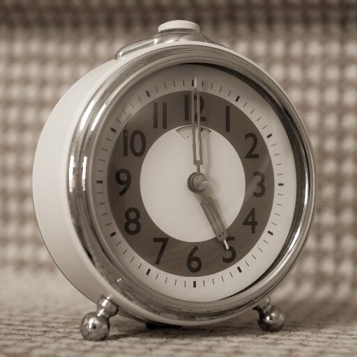 A daily chime reminding the legal community to ditch those time sheets for a few minutes & enjoy a few mindful breaths. Snatch back a bit of your day..