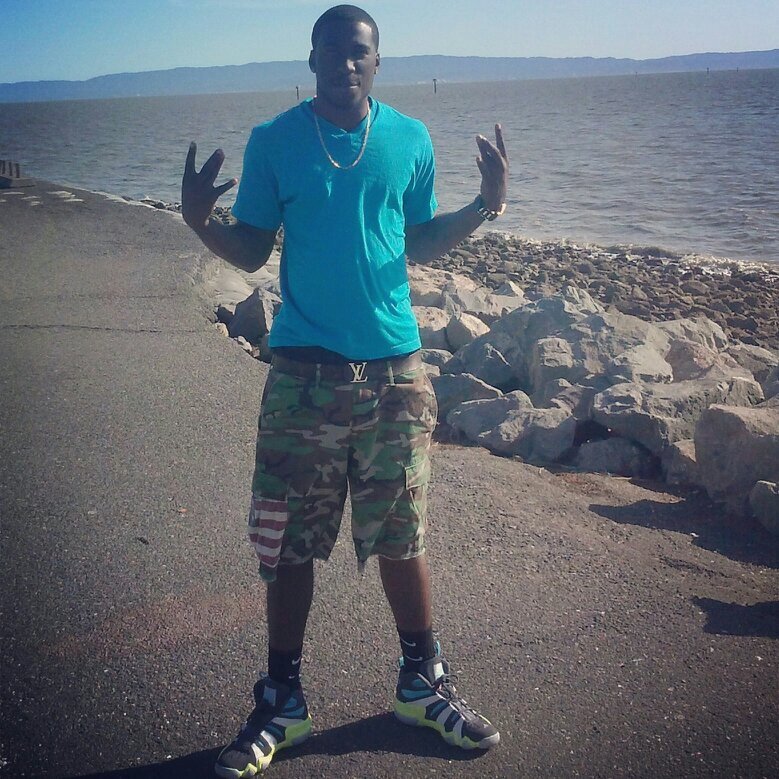 24 #Calilifestyle #SkinnyNigga #TeamHooper #BlastGang #BallIsLife #capricorn #BallisEverything #moneymotivated