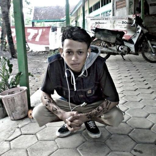 HARDWORK:Bapak rumah tangga Sholekah dewi elita.N!!!