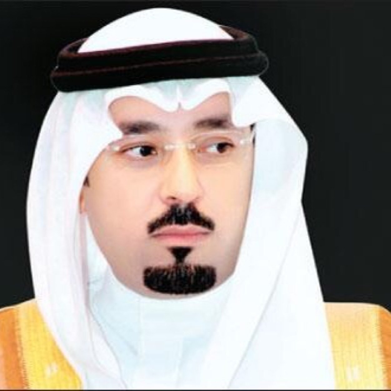 اما تجي حكمه تغلب على الصمت ::
والا التزم بالصمت والصمت حكمه ::