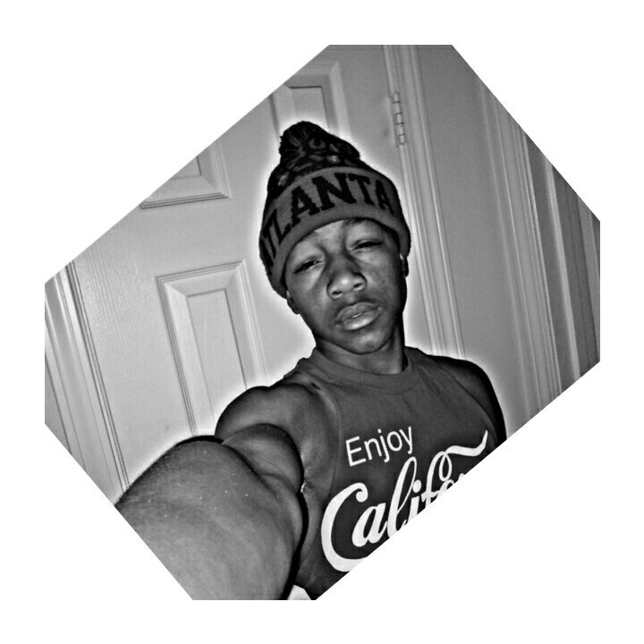 kik-@1RichAnt ig-@GirlDatzAnt