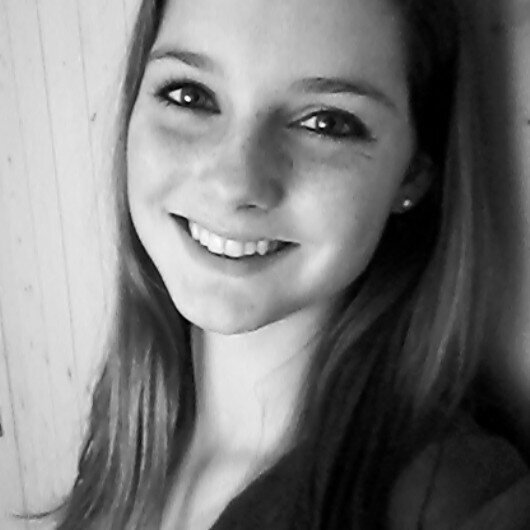 16 ~ college weert ~ 4HAVO ~ ijssalon Pièrre