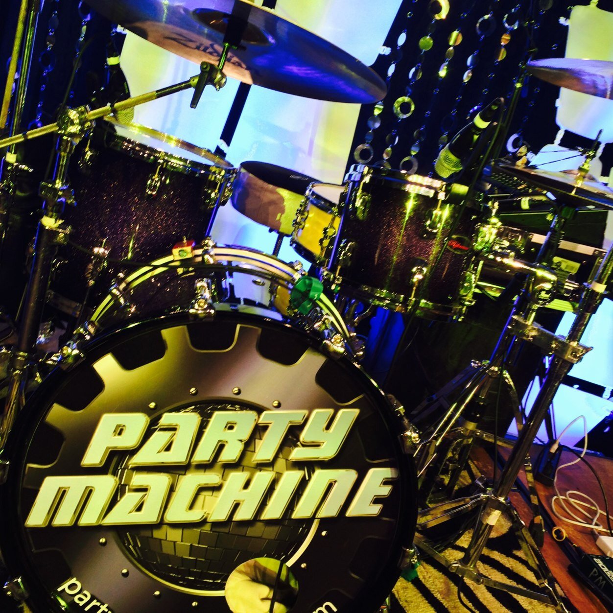 Dallas-based event band performing nationally. Created by Emerald City. SC: ECPartymachine Insta: pmbanddallas FB: https://t.co/pkAvEcmfFN