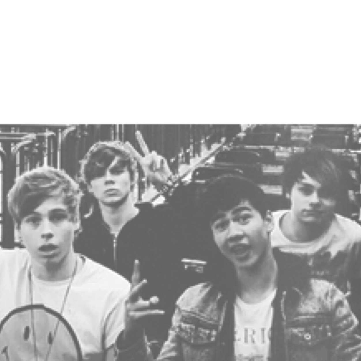 I gave you a free follow so follow @damnastxn for me please?