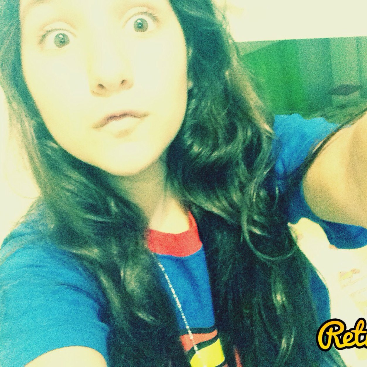 Cuando mi cabeza dice q no, mi corazon dice lo mismo 

-cami