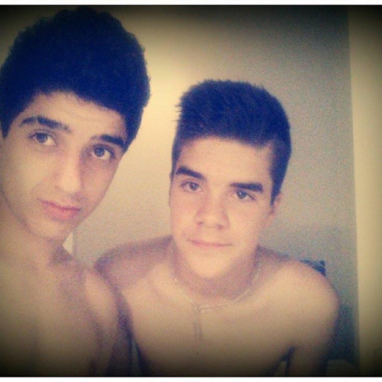 TheoLourenco's profile picture. follow me ❤realize I