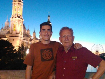 Estudiante de Medicina en la Universidad de Zaragoza. Residente del CMU Pedro Cerbuna. BALONMANO RONDA