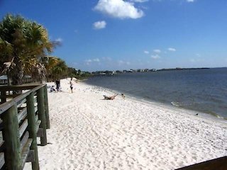 Resource for military stationed near MacDill AFB. PCS tools, military housing, events and activities brought to you by MilitaryByOwner Advertising, Inc.