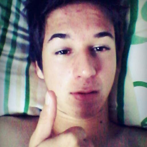 Oh, minha gata, morada dos meus sonhos
Todo dia, se eu pudesse, eu ia estar com você (8'