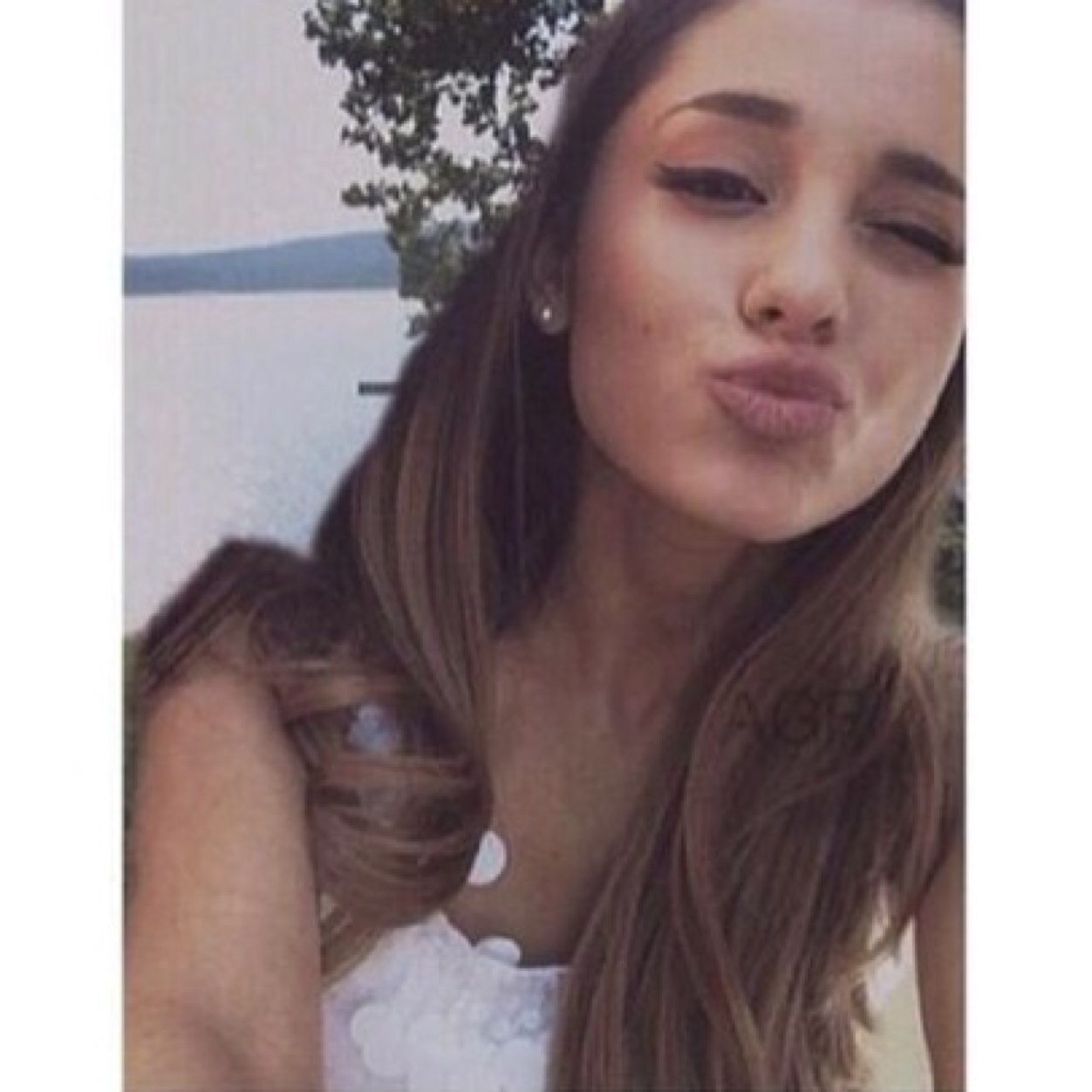 I'm Gaia. I'm belieber and Arianators @ArianaGrande I LOVE YOU.❤️