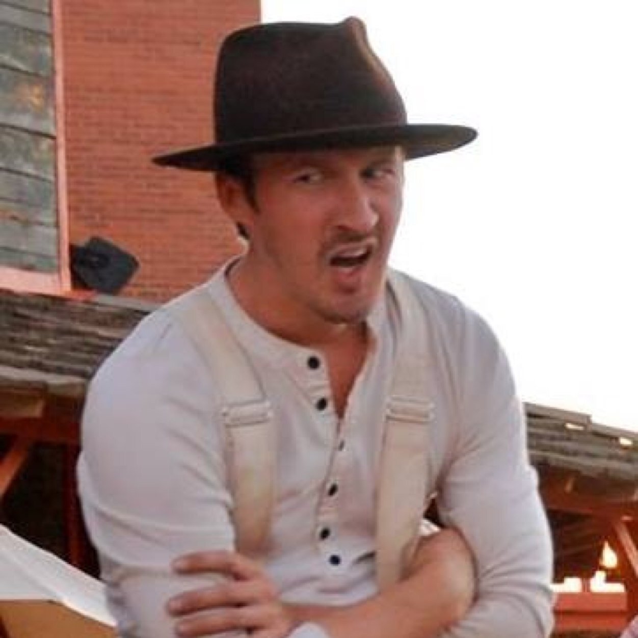 thejaredjackson's profile picture. the guy who leaves the lights on in your house