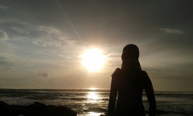 Be true to yourself. Feel free to dream.